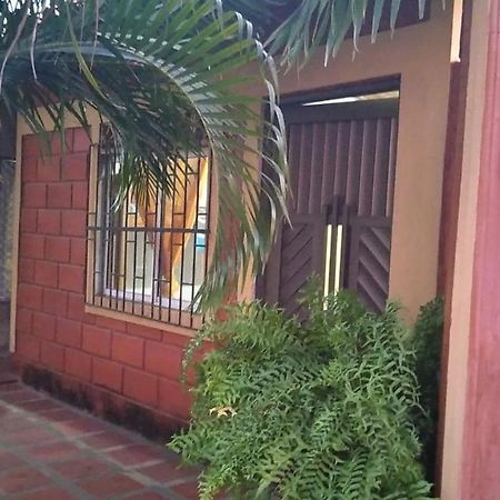 Habitacion Triple Con Cocina Y Bano Privado Necoclí Eksteriør bilde