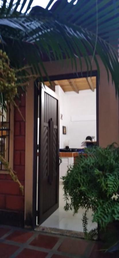 Habitacion Triple Con Cocina Y Bano Privado Necoclí Eksteriør bilde