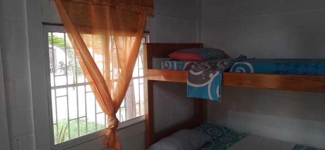 Habitacion Triple Con Cocina Y Bano Privado Necoclí Eksteriør bilde