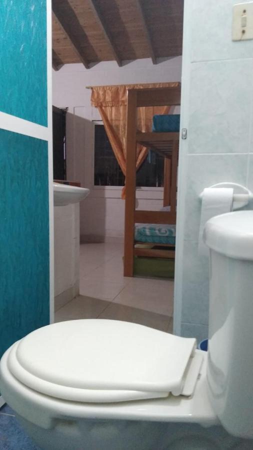 Habitacion Triple Con Cocina Y Bano Privado Necoclí Eksteriør bilde